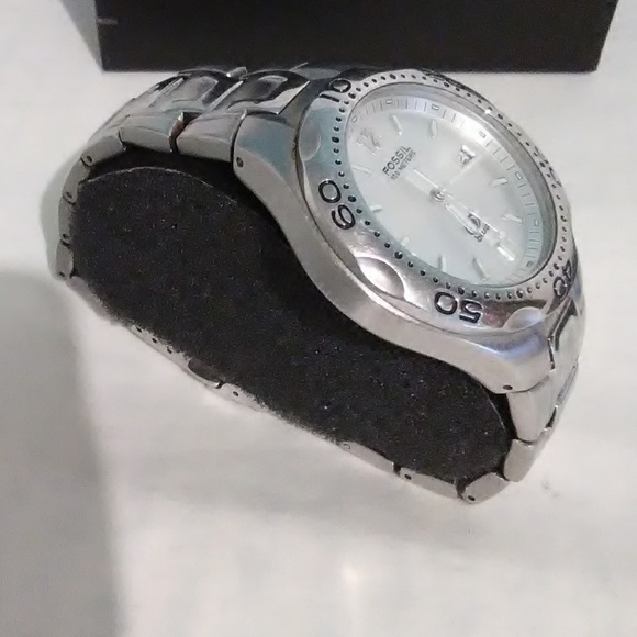 SALE Mens Fossil Blue Watch - Picture 3 of 8